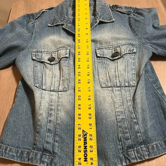Women’s The Limited Jean Jacket Size Medium - Picture 4 of 6